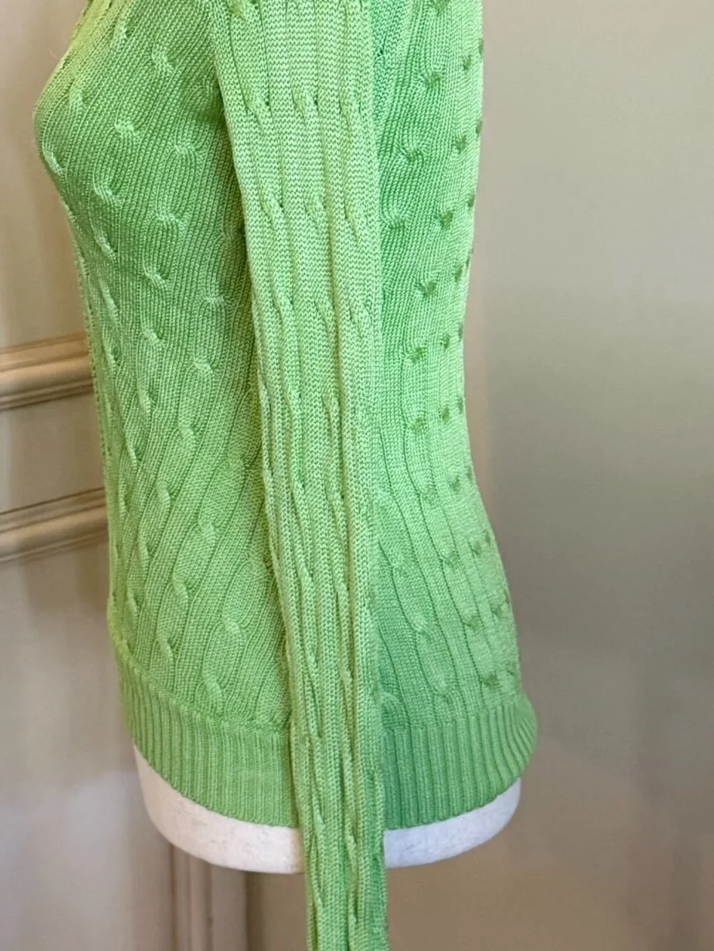 Ralph Lauren Cable-Knit V-Neck Pullover Sweater – Light Green EXTRA SMALL - Picture 3 of 7